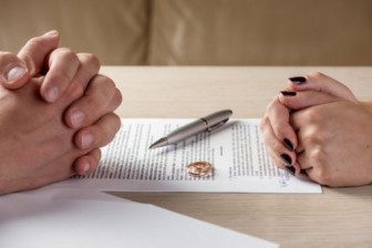 Khi ly hôn, có được yêu cầu chia tài sản đang thế chấp?
